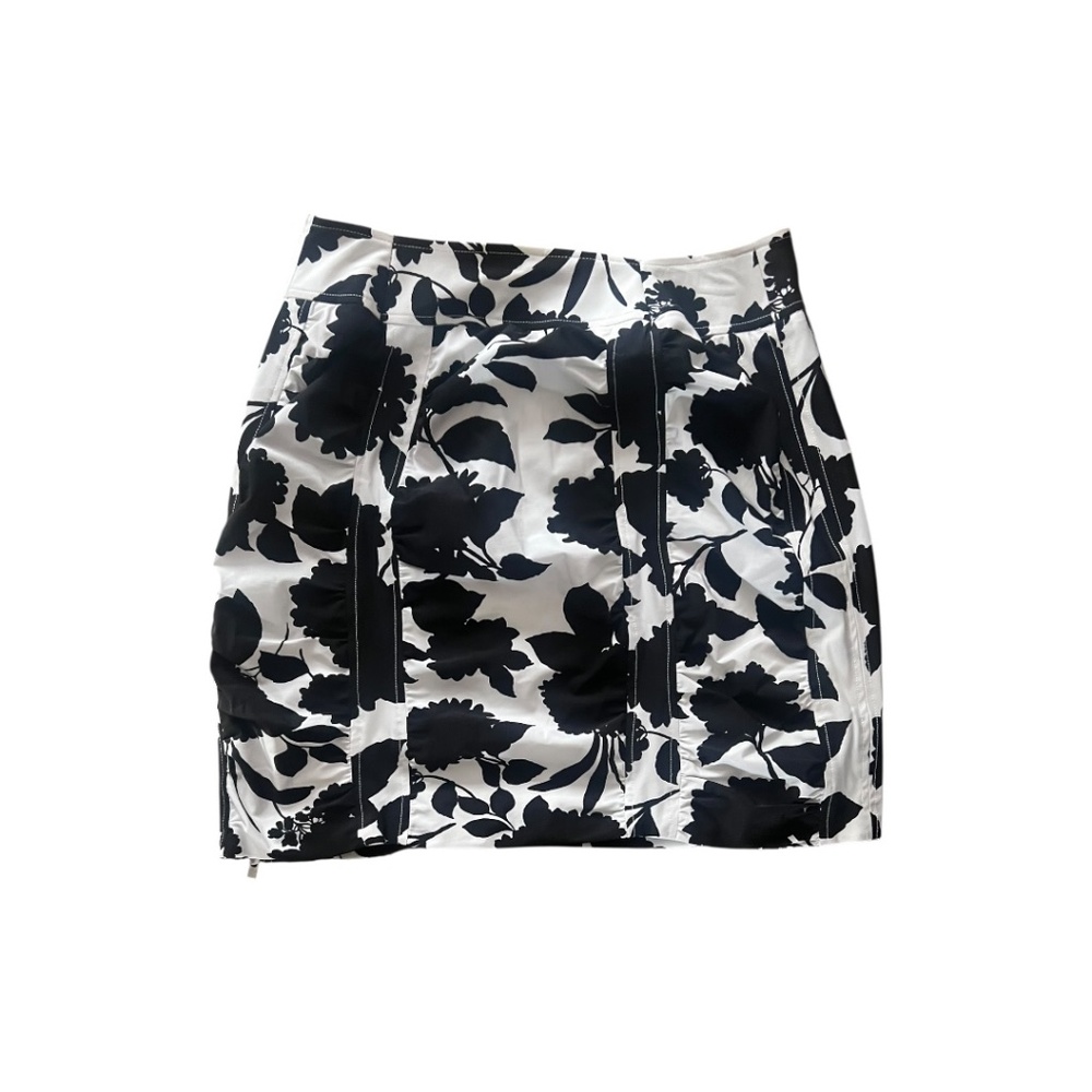 Black White Floral Mini Skirt Made in New York Size 8 - Picture 2 of 7